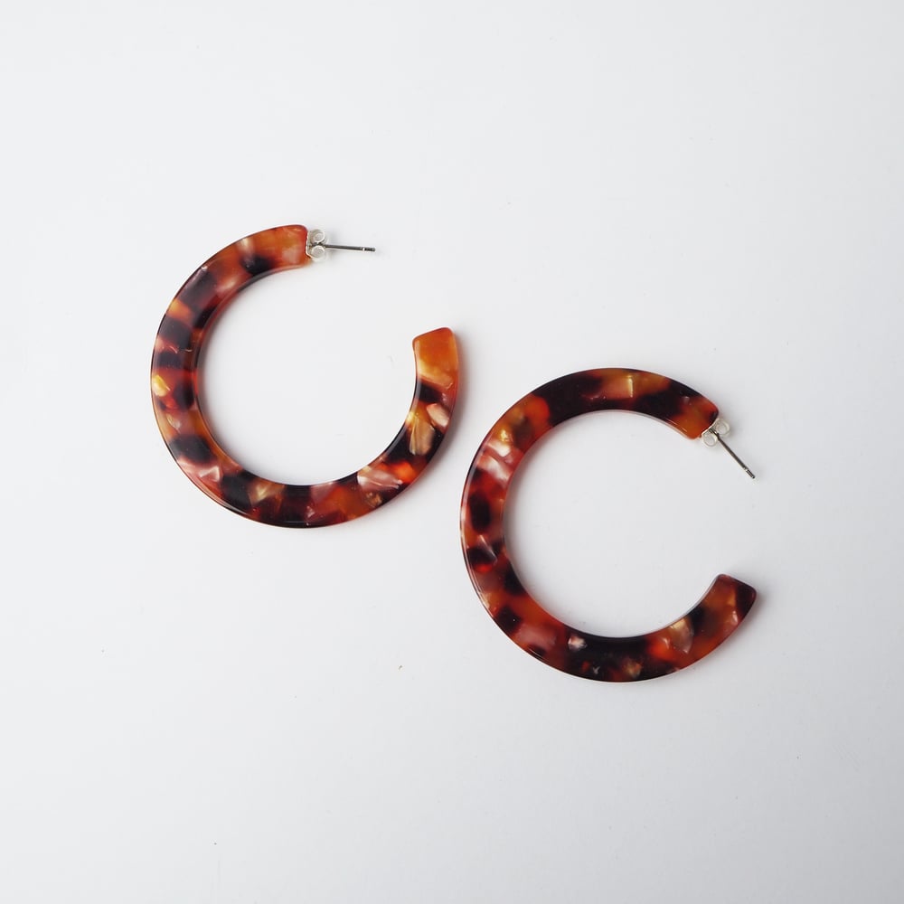 Image of *NEW* Rosa Tortoiseshell Statement Hoop Earrings