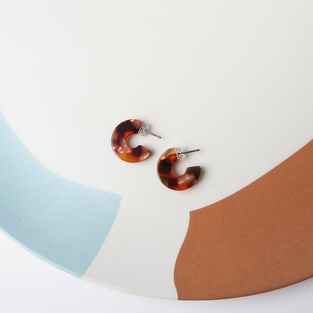 Image of *NEW* Rosa Tortoiseshell Super Mini Hoop Earrings