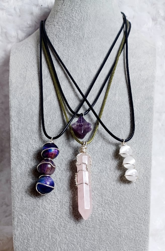 Image of Crystal gemstone Necklaces 