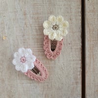 Image 1 of Daisy Crochet Clip 