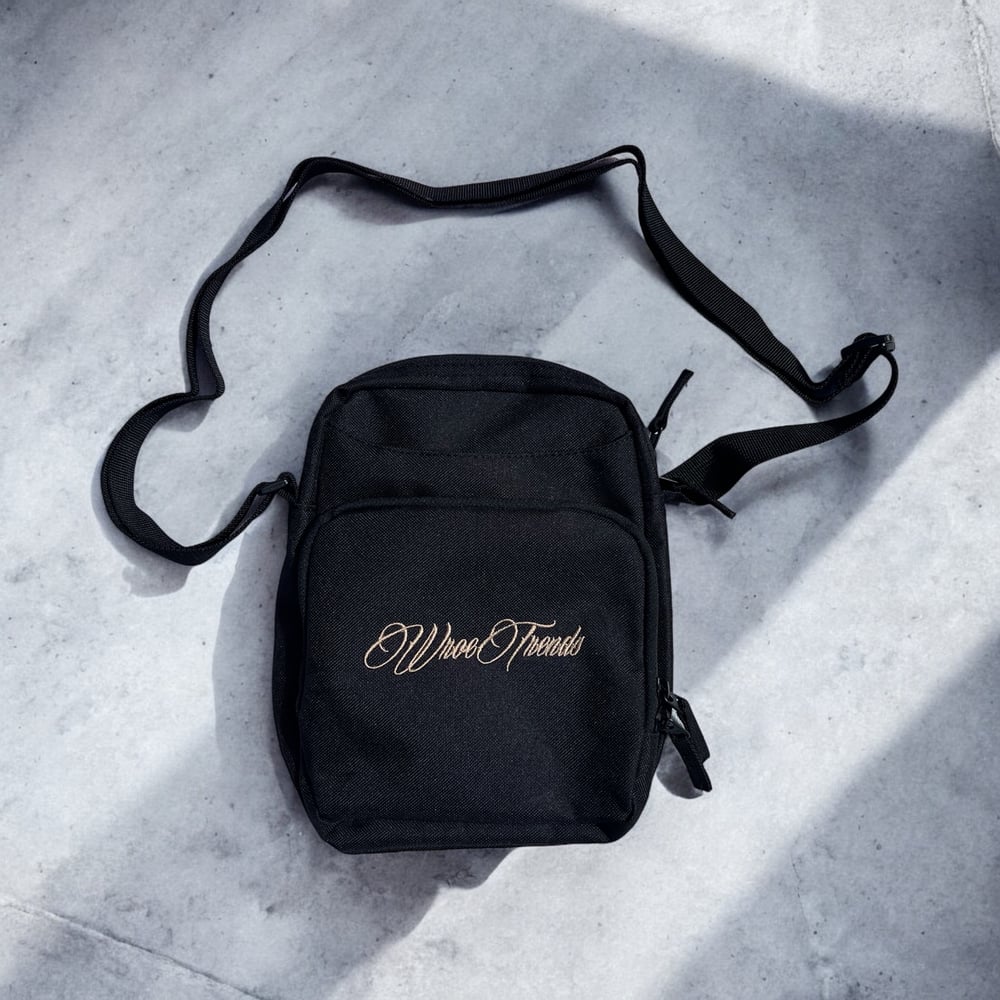 Image of SIGNATURE BODY BAG