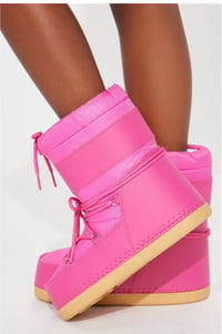 Image 2 of Fuchsia Angel Snow Boots