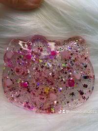 Image 2 of HELLO KITTY  GLITTERY 🎨 PALLETS