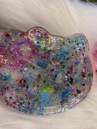 Image 3 of HELLO KITTY  GLITTERY 🎨 PALLETS