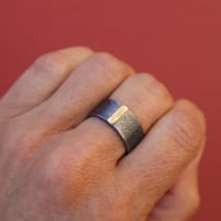 Image 2 of hammered gold stripe/wide oxidized band