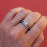 Image 2 of dora band in 18k yellow gold and oxidized silver