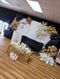 Image 1 of Staging design black and white with balloons 