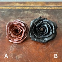 Image 3 of vase toppers - matte