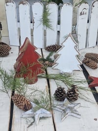 Image 1 of Wooden Christmas tree 2