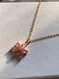 Image 4 of Aaila flower necklace