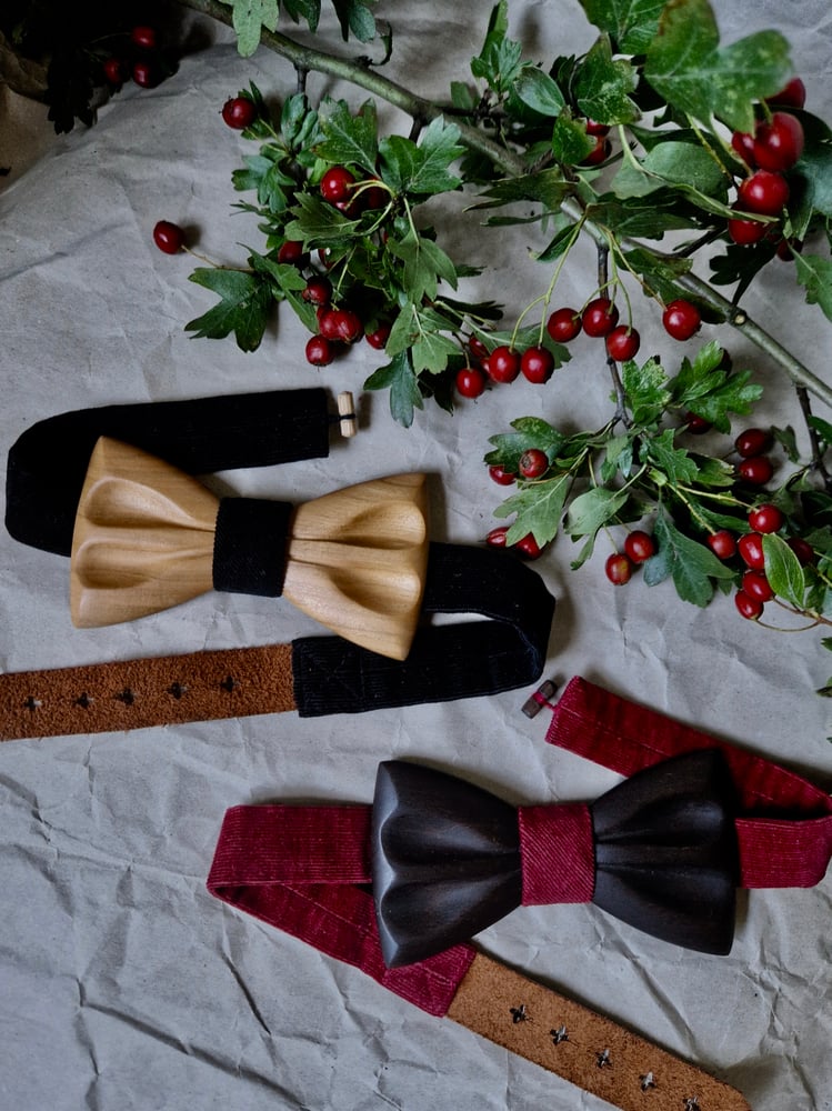 Image of Wooden Bowties