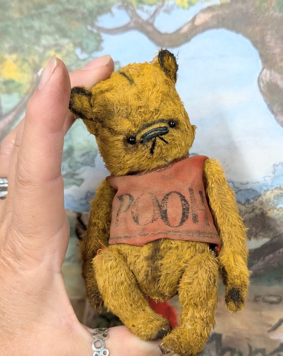 Image of "POOH" - a Teenie-Weenie 4" classic style Pooh bear by whendis bears.....