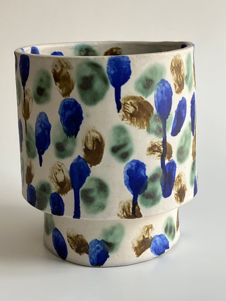 Image of large spotted planter 1