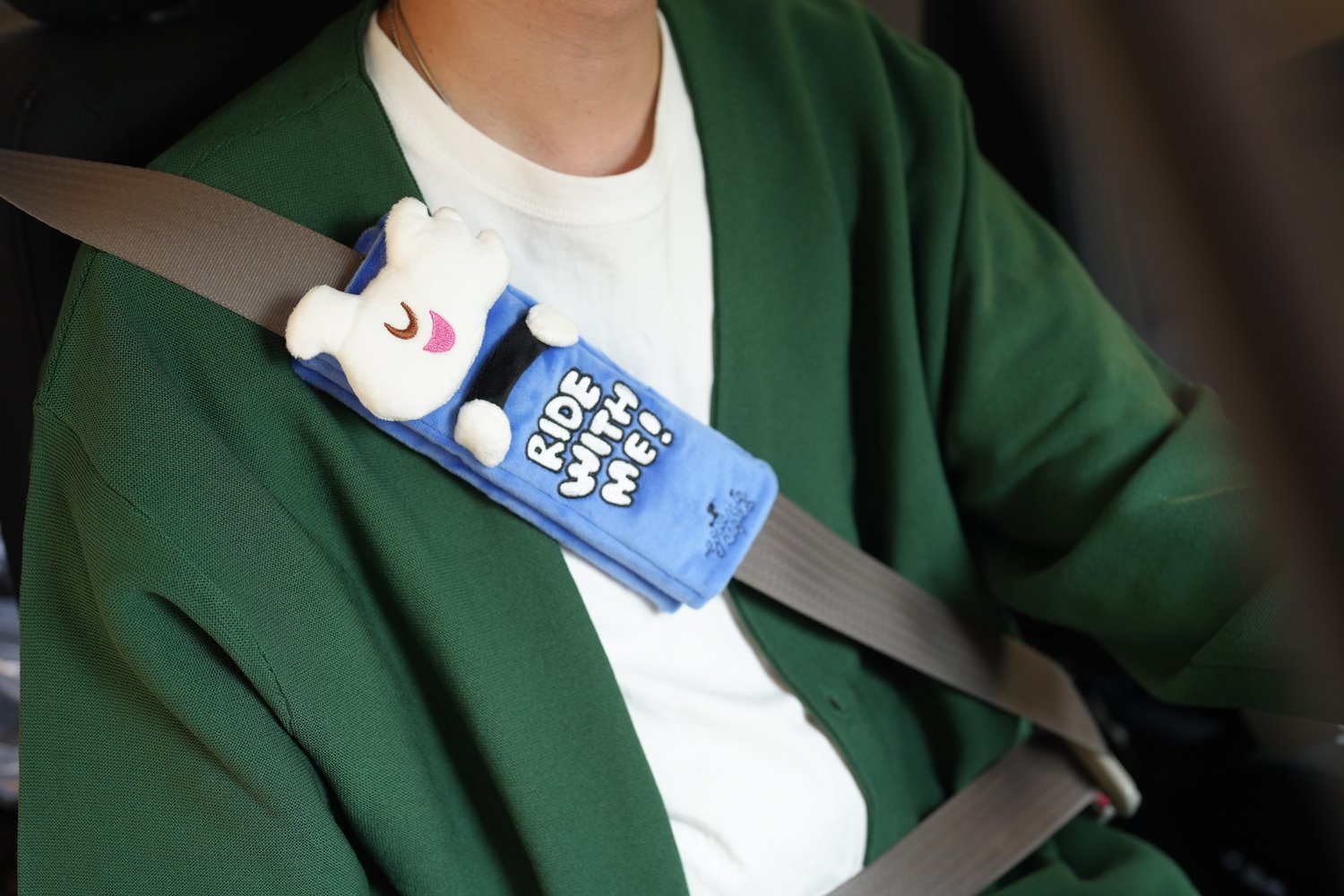 Image of GREENIE & ELFIE PLUSH SEATBELT COVER SET