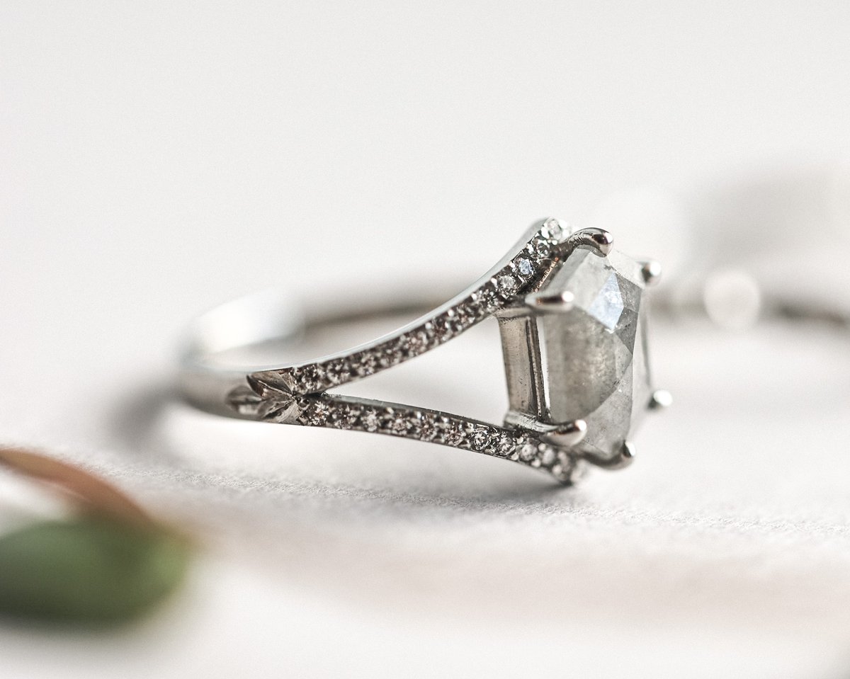 Image of Hexagonal rose-cut, grey diamond double wishbone platinum ring (IOW184)