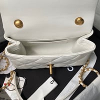 Image 19 of CC Pearly Classic Flap