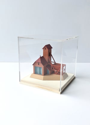 Image of Barn Paper Model