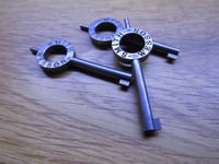 Image 4 of Metal Backup Handcuff Key