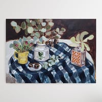 Checkered table cloth and native flora