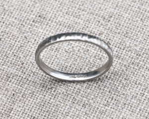 Image of Platinum 2mm horn texture ring