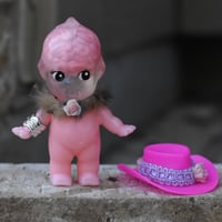 Image 2 of HTSG Art Show Exclusive Glow in the Dark Brain Kilos Kewties 3 inch Double Cast Resin Figure