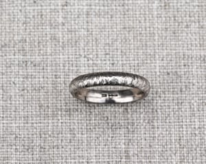 Image of 18ct White gold 4mm horn texture ring