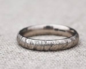 Image of 18ct White gold 4mm horn texture ring