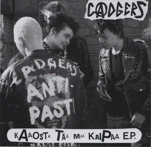 Image of Kaaos / Cadgers – Kytät On Natsisikoja E.P. / Kaaosta Tää Maa Kaipaa E.P. split 7"