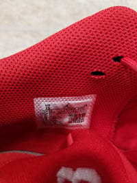 Image 7 of jordan max aura 3 Red