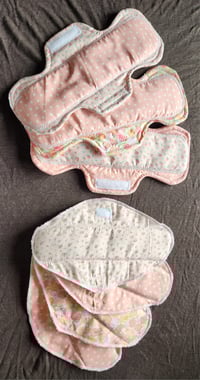 Image 1 of Cotton 7 Pad Starter Set for Heavy Flow