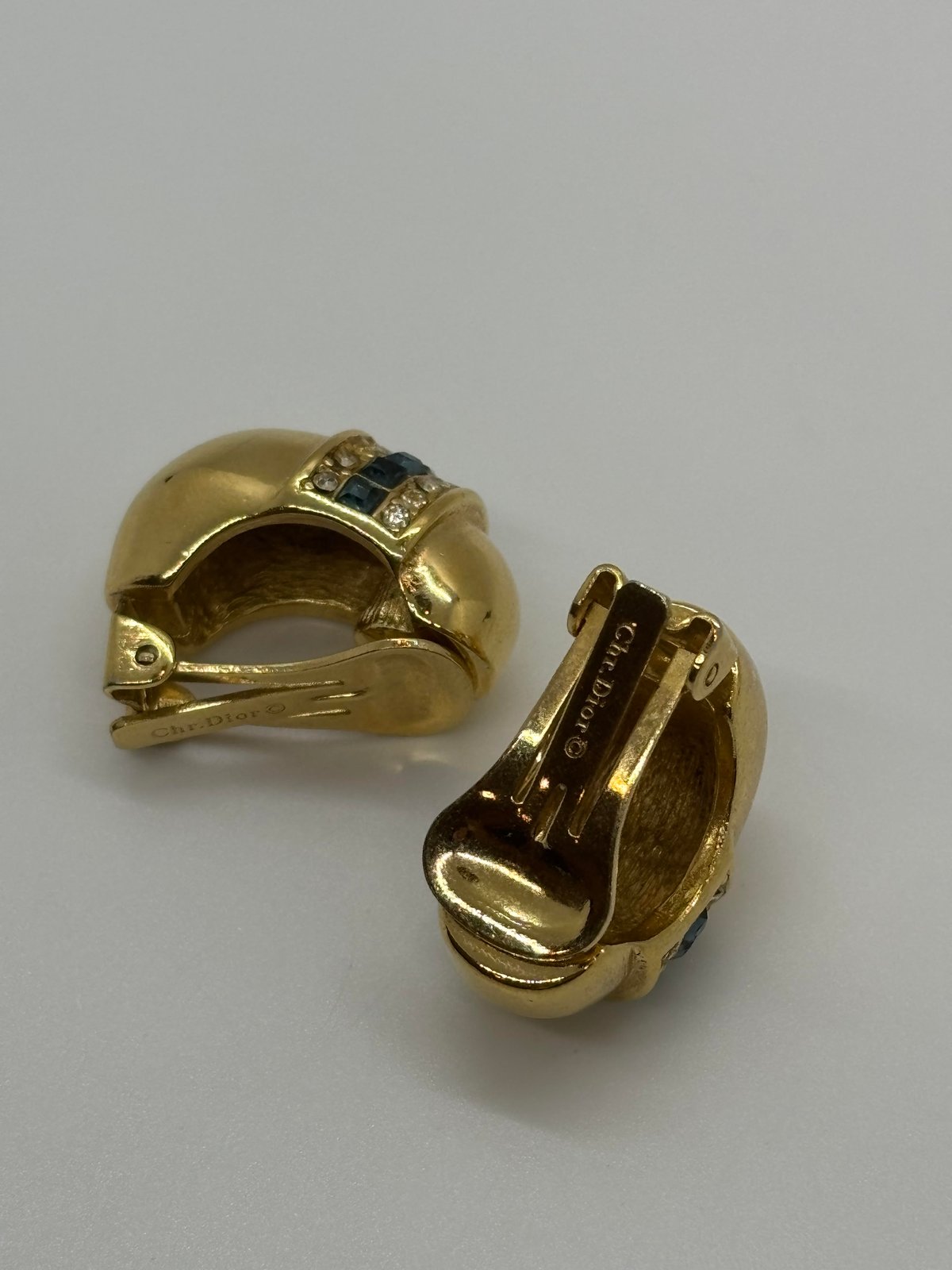 【関税&送料込】Dior Bloom In Dior Clip-On Earrings Bloom in Dior Earrings Gold-Finish Metal with White Resin