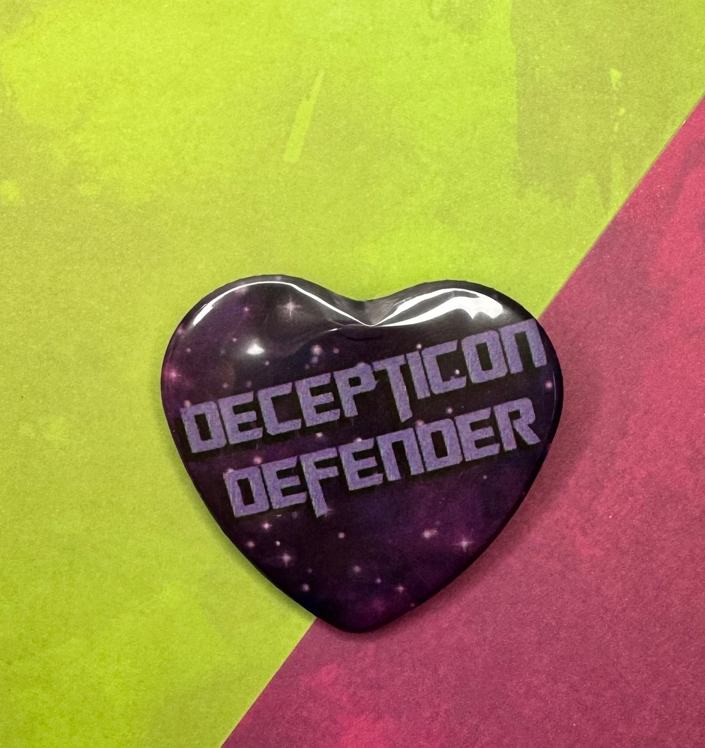 Image of Alien Robot Defender Heart Button