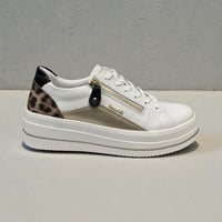 Image 1 of REMONTE D1C01-85 WHITE COMBO