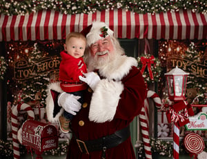 Image of Cozy Holiday Room WITH SANTA!