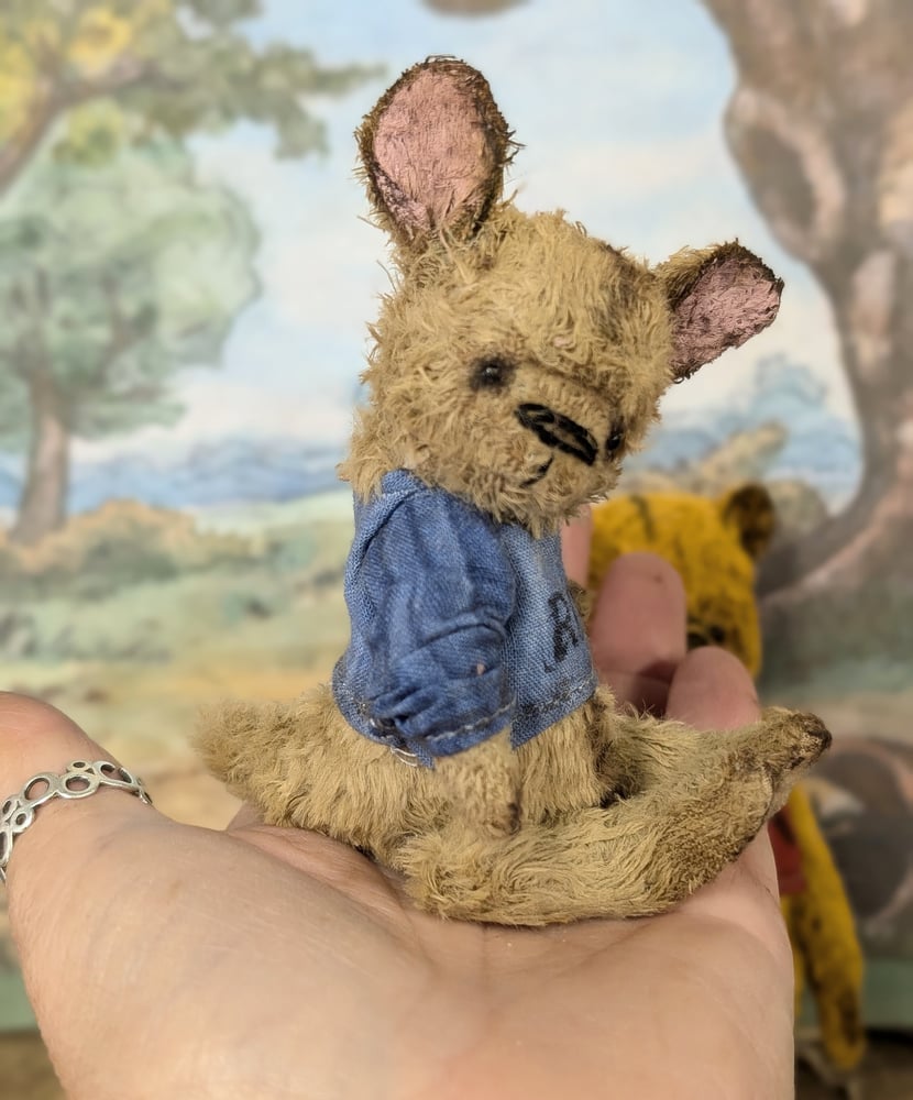 Image of "ROO" - a Teenie-Weenie 4" classic style baby Kanga-ROO by whendis bears.....