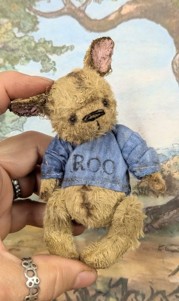 Image of "ROO" - a Teenie-Weenie 4" classic style baby Kanga-ROO by whendis bears.....