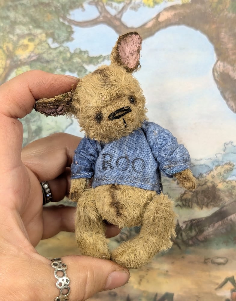 Image of "ROO" - a Teenie-Weenie 4" classic style baby Kanga-ROO by whendis bears.....