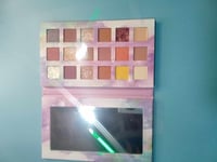 Image 2 of prinseces eye shadow 