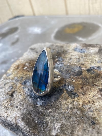 Image of Labradorite Split Shank Ring