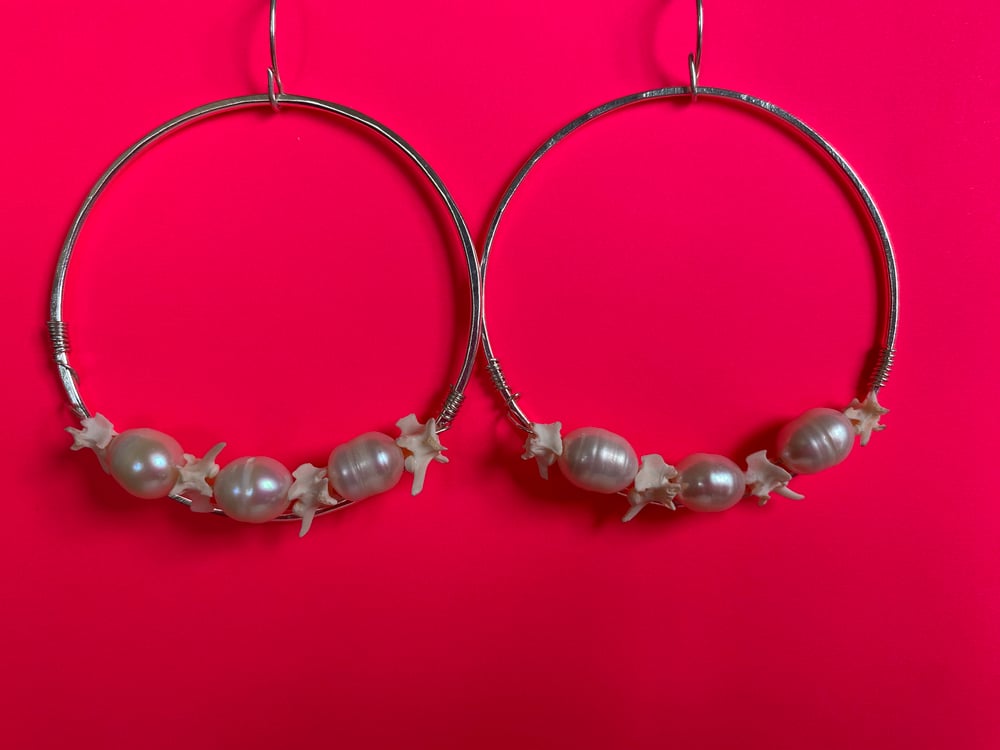 Image of Snake Vertebrae + Freshwater Pearl Hoops