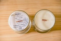 Image 4 of Wooden Wick Crackle 9.5 oz Pure Soy Wax Candle, Hand Poured Natural Round Glass Container Candle