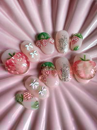 Image 2 of Pink Ichigo Shortcake