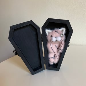 Image of Fluffy the Zombie Kitty Gift Set