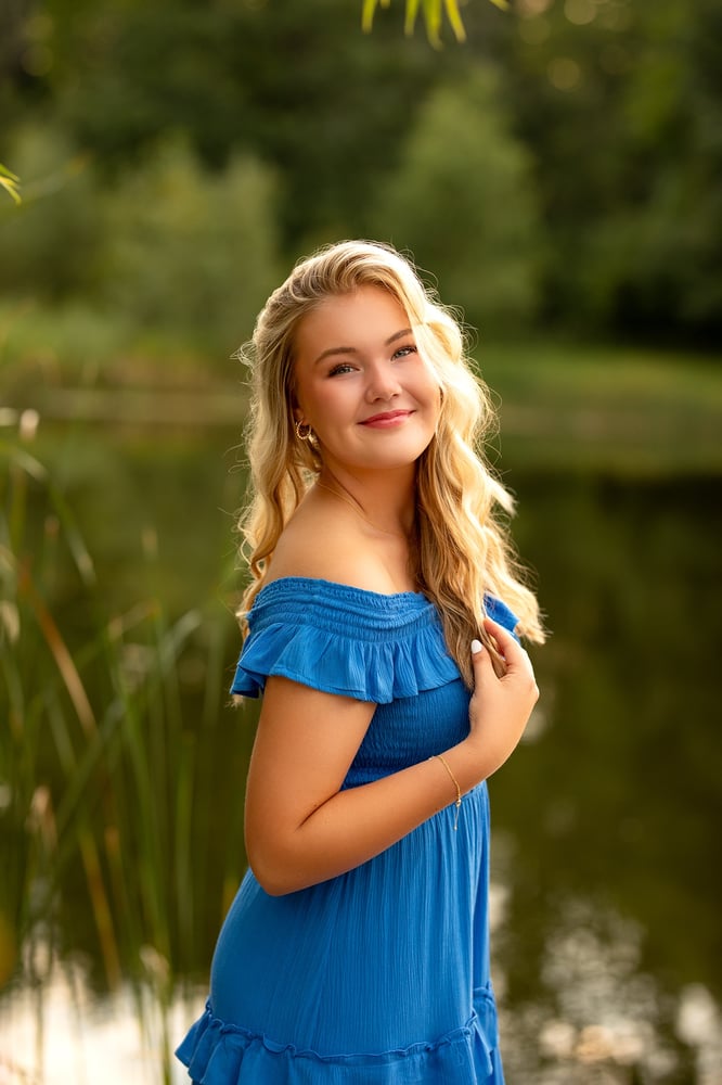 Image of Deluxe Senior Remainder