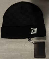 Image 4 of LV Beanie Vendors