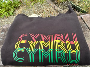 Image of Cymru, Cymru, Cymru so58  Unisex Sweatshirt in Black 