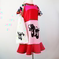 Image 6 of shoebag COURTNEYCOURTNEY en pointe lucky vintage linen drawstring enpointe ballet ballerina class