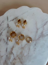 Image 2 of Crystal Rosebud Bows (Gold)