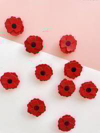 Image 1 of Le gentil coquelicot, broche ou boucles d'oreilles en cuir