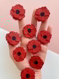 Image 4 of Le gentil coquelicot, broche ou boucles d'oreilles en cuir